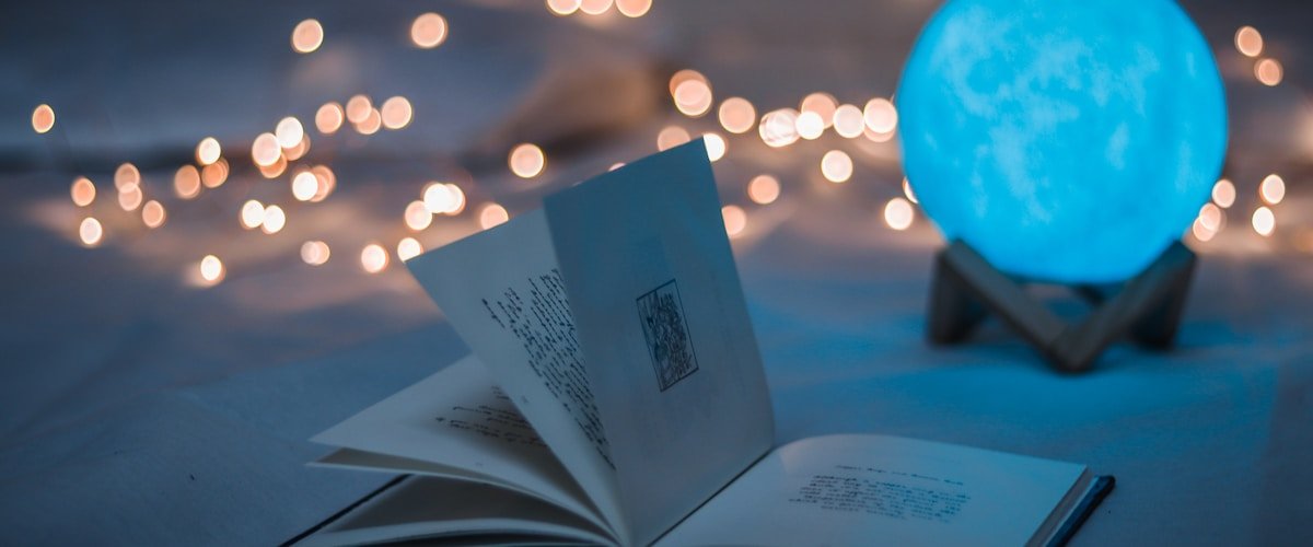 Chef preparing fusion sauce for Korean-Italian Fusion Food Trends in a modern kitchen