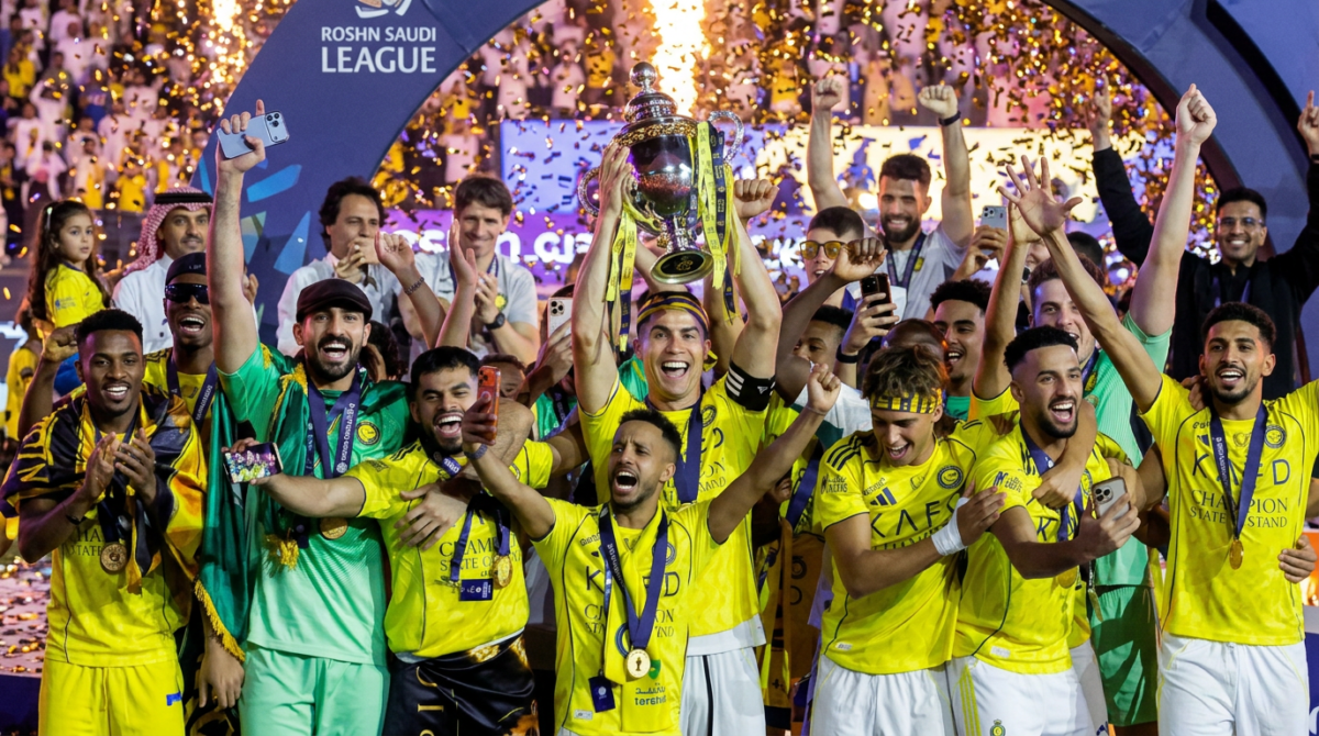 al nassr saudi pro league win trophy celebration
