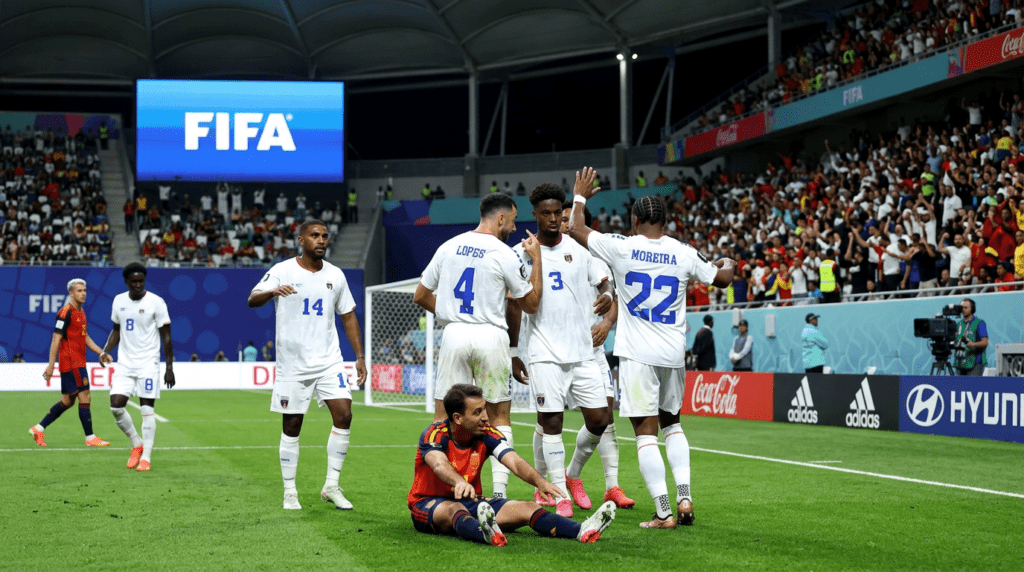 Cape Verde's Defender solid display