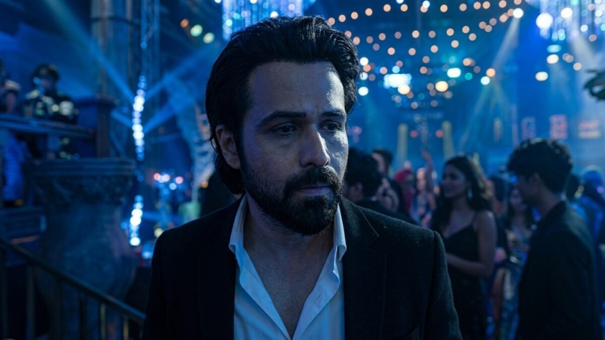 Emraan Hashmi returns as a battle-worn Shivam Pandit in the Awarapan 2 official trailer poster.